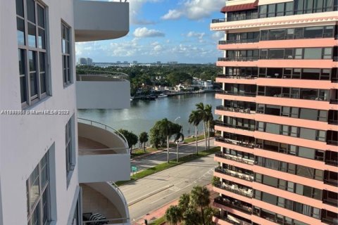 Купить кондоминиум в Майами-Бич, Флорида 2 спальни, 95.69м2, № 2013283 - фото 4