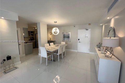 Купить кондоминиум в Майами-Бич, Флорида 2 спальни, 95.69м2, № 2013283 - фото 8