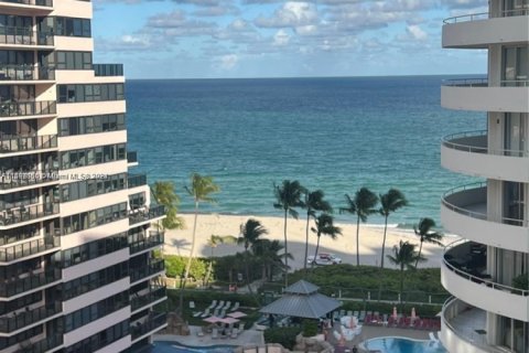 Купить кондоминиум в Майами-Бич, Флорида 2 спальни, 95.69м2, № 2013283 - фото 2