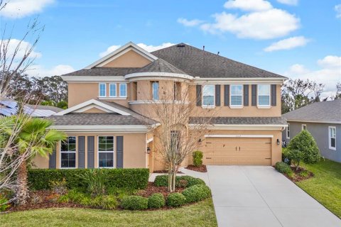 House in Apollo Beach, Florida 5 bedrooms, 397.44 sq.m. № 1542863 - photo 1
