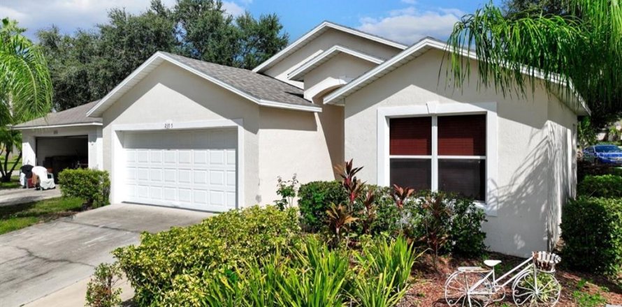 Villa ou maison à Haines City, Floride 3 chambres, 140.19 m2 № 1615723