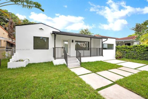 Casa en venta en Miami, Florida, 3 dormitorios, 159.05 m2 № 1945764 - foto 6