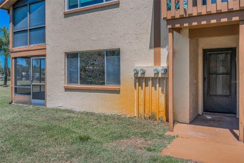 Condominio en venta en New Port Richey, Florida, 2 dormitorios, 106.28 m2 № 1644736 - foto 23