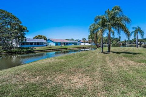 Condominio en venta en New Port Richey, Florida, 2 dormitorios, 106.28 m2 № 1644736 - foto 8