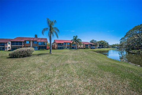 Condominio en venta en New Port Richey, Florida, 2 dormitorios, 106.28 m2 № 1644736 - foto 12