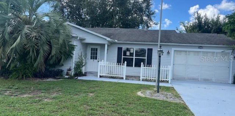 Villa ou maison à The Villages, Floride 2 chambres, 129.51 m2 № 1902854
