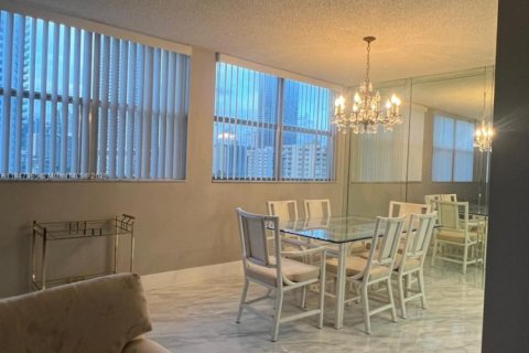 Copropriété à vendre à Hallandale Beach, Floride: 2 chambres, 116.96 m2 № 1880159 - photo 17