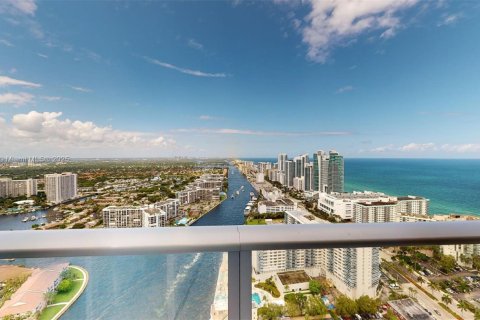 Copropriété à vendre à Hollywood, Floride: 2 chambres, 99.87 m2 № 1939578 - photo 26