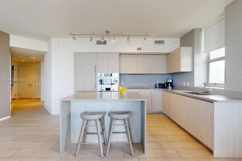 Copropriété à vendre à Hollywood, Floride: 2 chambres, 99.87 m2 № 1939578 - photo 9