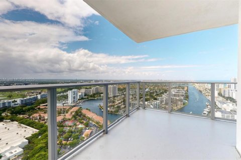 Copropriété à vendre à Hollywood, Floride: 2 chambres, 99.87 m2 № 1939578 - photo 29