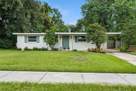 Casa en Altamonte Springs, Florida 3 dormitorios, 124.49 m2 № 2387652