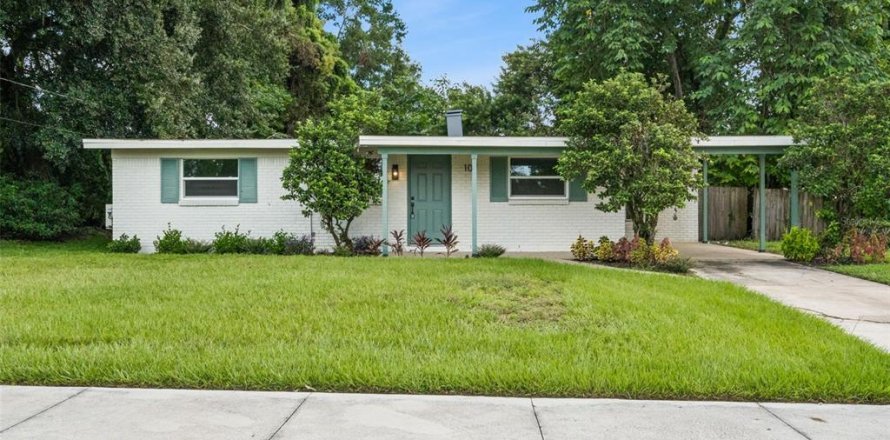 Casa en Altamonte Springs, Florida 3 dormitorios, 124.49 m2 № 2387652