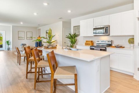 Купить виллу или дом в Парриш, Флорида 8 комнат, 154.68м2, № 2229755 - фото 4