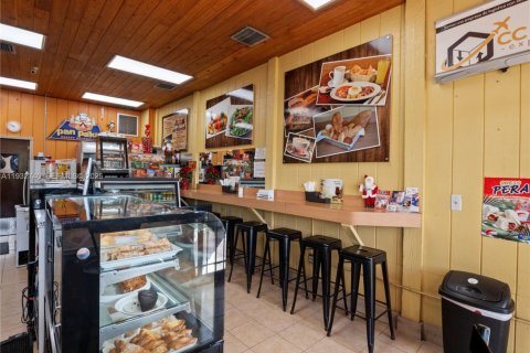 Commercial property in Miami, Florida № 2009765 - photo 26