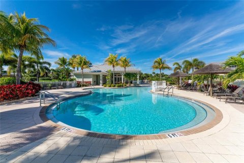 Condominio en venta en Englewood, Florida, 4 dormitorios, 256.5 m2 № 744922 - foto 3