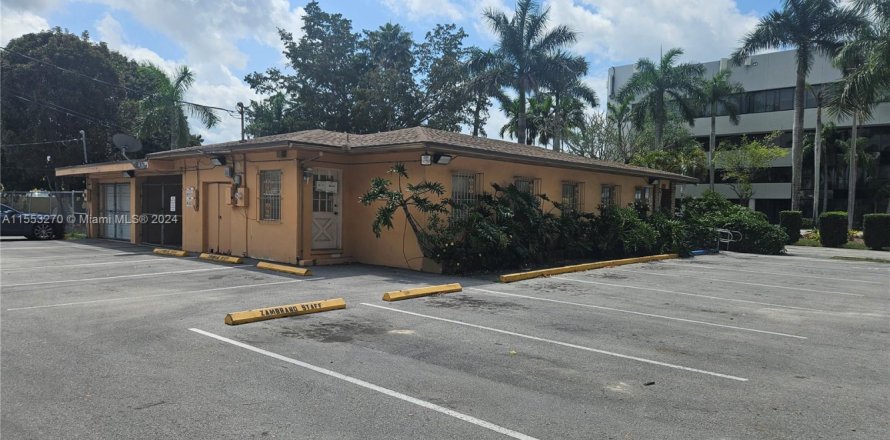 Oficina en Homestead, Florida № 1102398