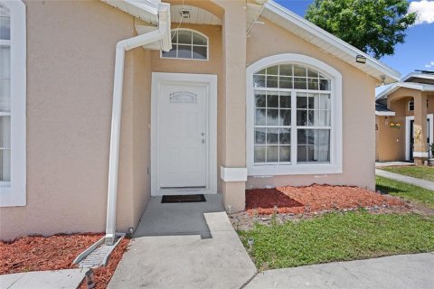 Casa en venta en Kissimmee, Florida, 3 dormitorios, 112.41 m2 № 1815537 - foto 3