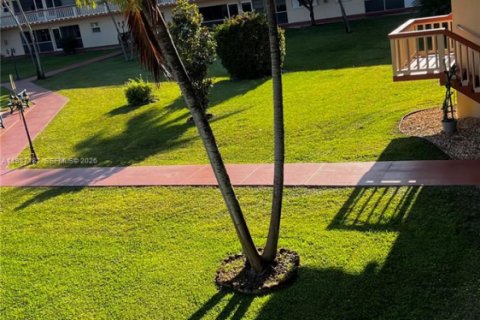 Copropriété à vendre à Hollywood, Floride: 2 chambres, 81.75 m2 № 2046651 - photo 12