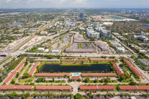 Condominio en alquiler en Aventura, Florida, 1 dormitorio, 78.97 m2 № 1952047 - foto 17