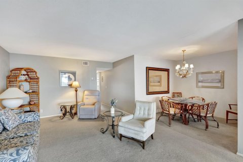 Condo in North Palm Beach, Florida, 2 bedrooms  № 2179110 - photo 13