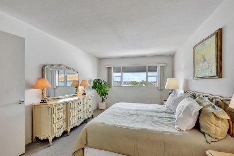 Condo in North Palm Beach, Florida, 2 bedrooms  № 2179110 - photo 27