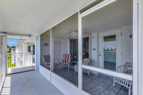 Condo in North Palm Beach, Florida, 2 bedrooms  № 2179110 - photo 5