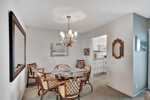 Condo in North Palm Beach, Florida, 2 bedrooms  № 2179110 - photo 15