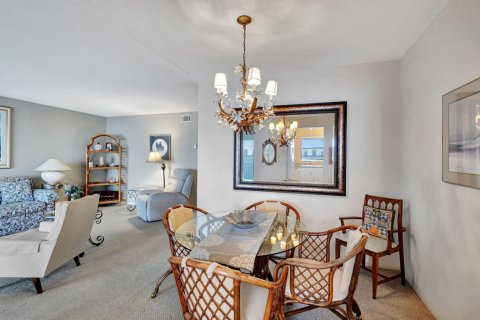 Condo in North Palm Beach, Florida, 2 bedrooms  № 2179110 - photo 16