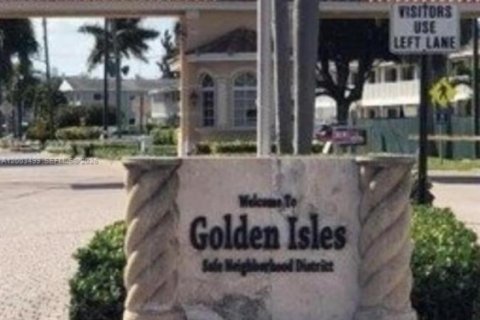 Condominio en venta en Hallandale Beach, Florida, 1 dormitorio, 55.74 m2 № 2069115 - foto 3