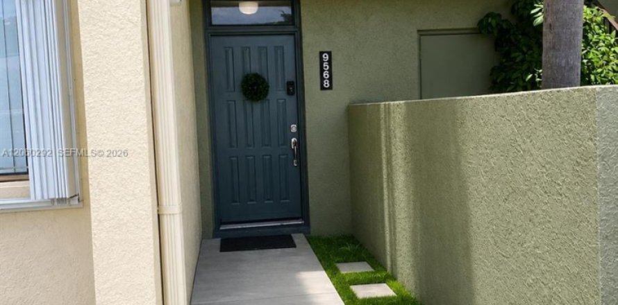 Touwnhouse à Coral Springs, Floride 2 chambres, 113.15 m2 № 2246093