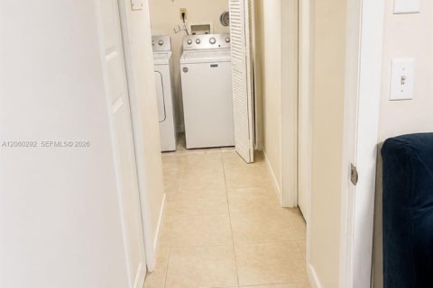 Touwnhouse à louer à Coral Springs, Floride: 2 chambres, 113.15 m2 № 2246093 - photo 12