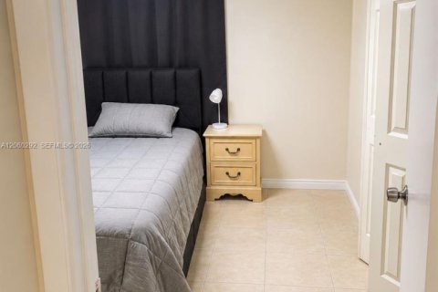 Touwnhouse à louer à Coral Springs, Floride: 2 chambres, 113.15 m2 № 2246093 - photo 10