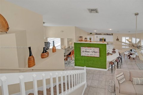 Villa ou maison à vendre à Kissimmee, Floride: 4 chambres, 196.3 m2 № 2035273 - photo 21