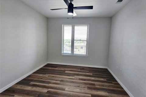 Apartamento en alquiler en Tampa, Florida, 2 dormitorios, 102.01 m2 № 1835323 - foto 7