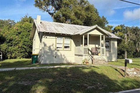 Commercial property in DeLand, Florida 10 bedrooms, 92.81 sq.m. № 2400328 - photo 3