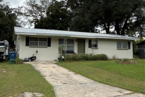 Commercial property in DeLand, Florida 10 bedrooms, 92.81 sq.m. № 2400328 - photo 5
