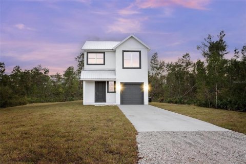House in Osteen, Florida 3 bedrooms, 150.87 sq.m. № 1578191 - photo 1