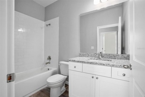 House in Osteen, Florida 3 bedrooms, 150.87 sq.m. № 1578191 - photo 12