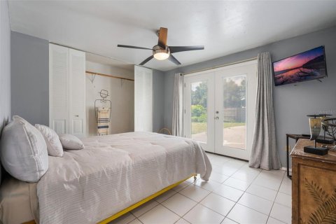 House in Orlando, Florida 3 bedrooms, 151.15 sq.m. № 1803492 - photo 13