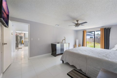 House in Orlando, Florida 3 bedrooms, 151.15 sq.m. № 1803492 - photo 11