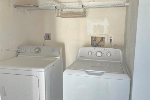 Снять в аренду кондоминиум в Хайалиа, Флорида 2 спальни, 80.82м2, № 1945360 - фото 14