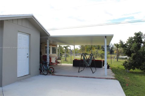 Villa ou maison à vendre à Florida City, Floride: 4 chambres, 140.65 m2 № 1825601 - photo 25