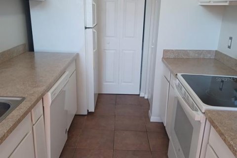 Touwnhouse à louer à Tampa, Floride: 2 chambres, 138.61 m2 № 2425976 - photo 6