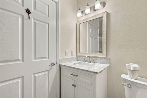 Condo in Saint Petersburg, Florida, 2 bedrooms  № 2379597 - photo 16