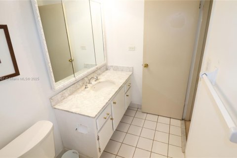 Copropriété à vendre à Miami Beach, Floride: 2 chambres, 119.84 m2 № 1825666 - photo 29