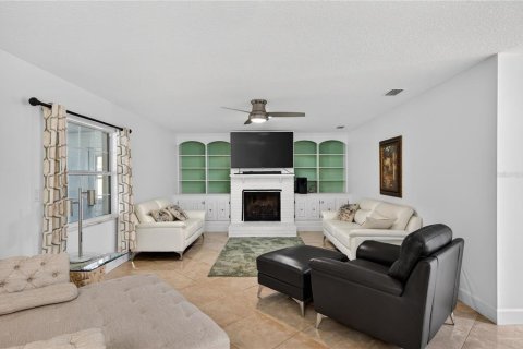 House in Palm Coast, Florida 3 bedrooms, 150.5 sq.m. № 2156633 - photo 6