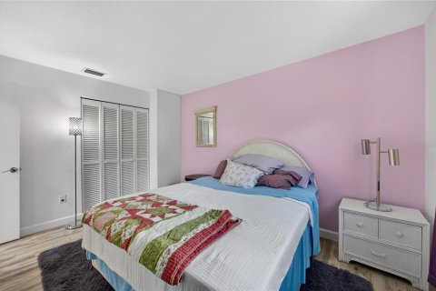 House in Palm Coast, Florida 3 bedrooms, 150.5 sq.m. № 2156633 - photo 25