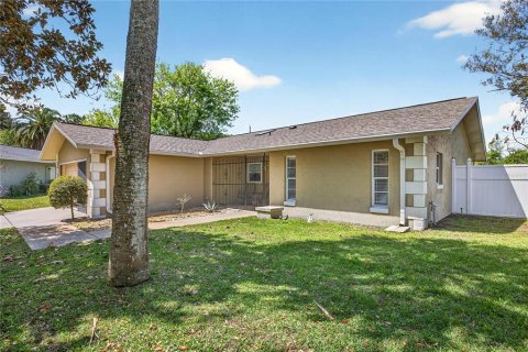 House in Palm Coast, Florida 3 bedrooms, 150.5 sq.m. № 2156633 - photo 3