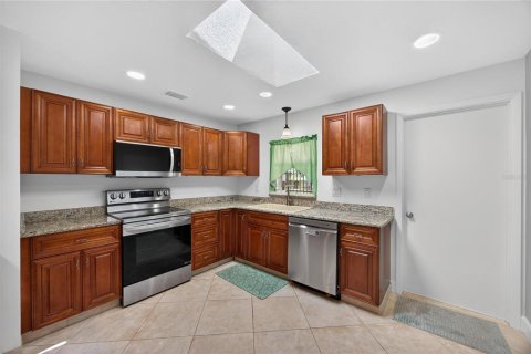 House in Palm Coast, Florida 3 bedrooms, 150.5 sq.m. № 2156633 - photo 13