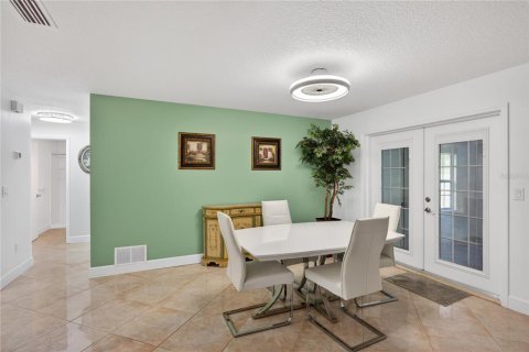 House in Palm Coast, Florida 3 bedrooms, 150.5 sq.m. № 2156633 - photo 9